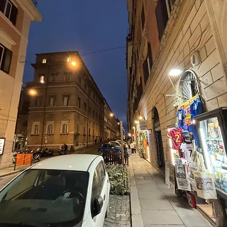 Geon Trevi Quattro Fontane